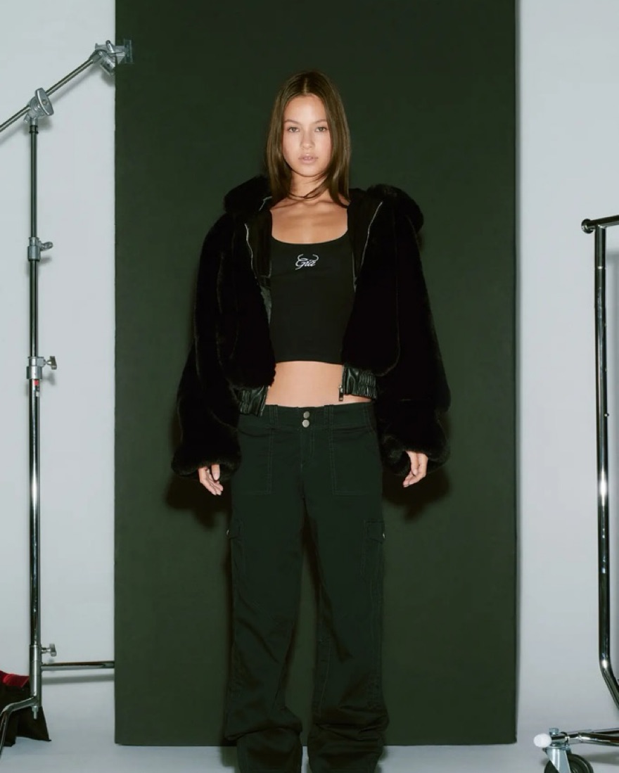 【新品未開封】Rady　もこもこベッドカバー M00221　シングル　ブラック I.AM.GIA 717 Black Faux Fur Hooded Coat by I AM GIA - Pickle