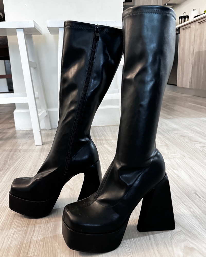 00s Archive Platform Leather Boots 本革 Chic Black Platform Boots by Fashion Nova - Pickle