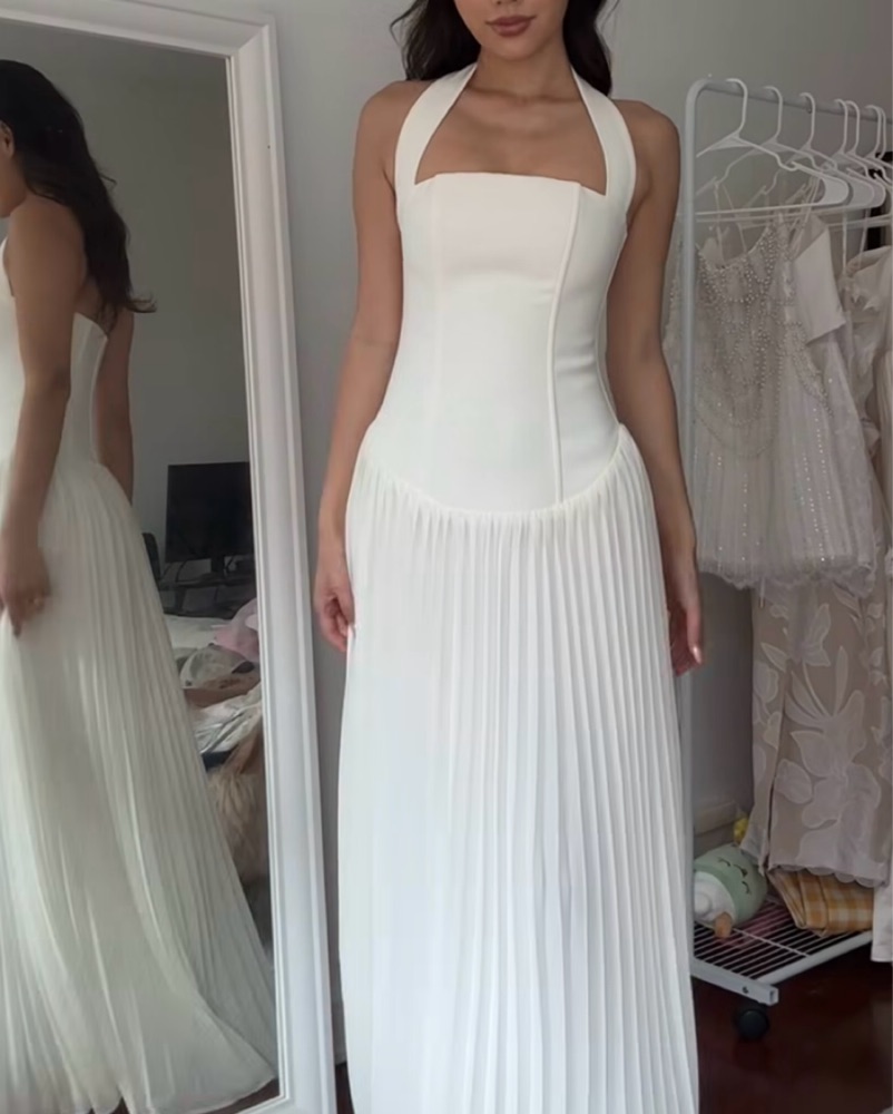 新品　maisoncelon pleated halter maxi dress pleated halter maxi dress – célon