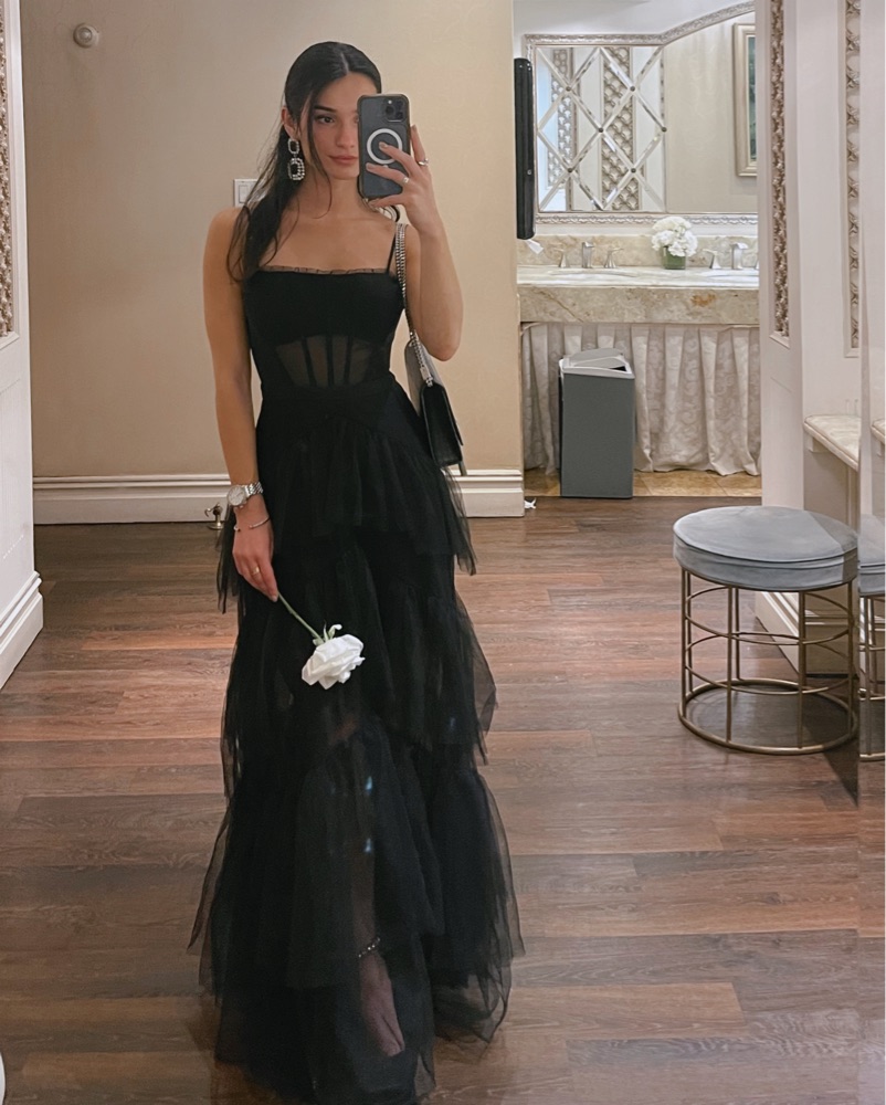 princess with black dress Gothic Wedding 3D Flowers Tulle Bridal Gown Cape US16W / Custom Color Sizes:52 Your evil queen costume pair:guinevere-lace-applique-heel-black Taylor Swift slayed the