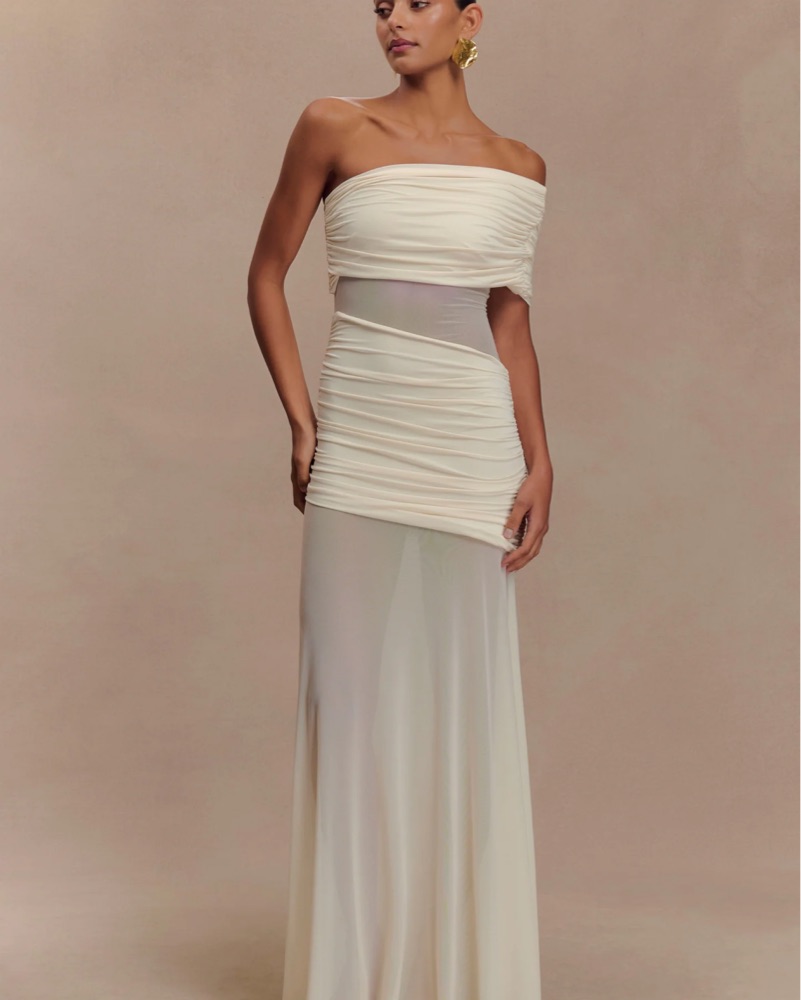 long knit maxi dress LONG KNIT TUBE MAXI DRESS WITH RUFFLES AND FRINGE DETAILS – CHIO DI  STEFANIA D ONLINE