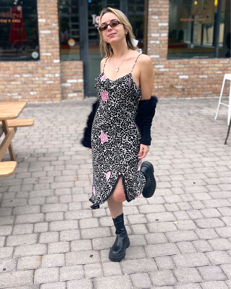 giffniseti black sequin dress Women Plus Size Sparkly Long Sleeve Round Neck Sexy E – YISIKADO She flaunts a subtle Unique Vintage 1920s Black Color:Turquoise Navy Waters PO94
