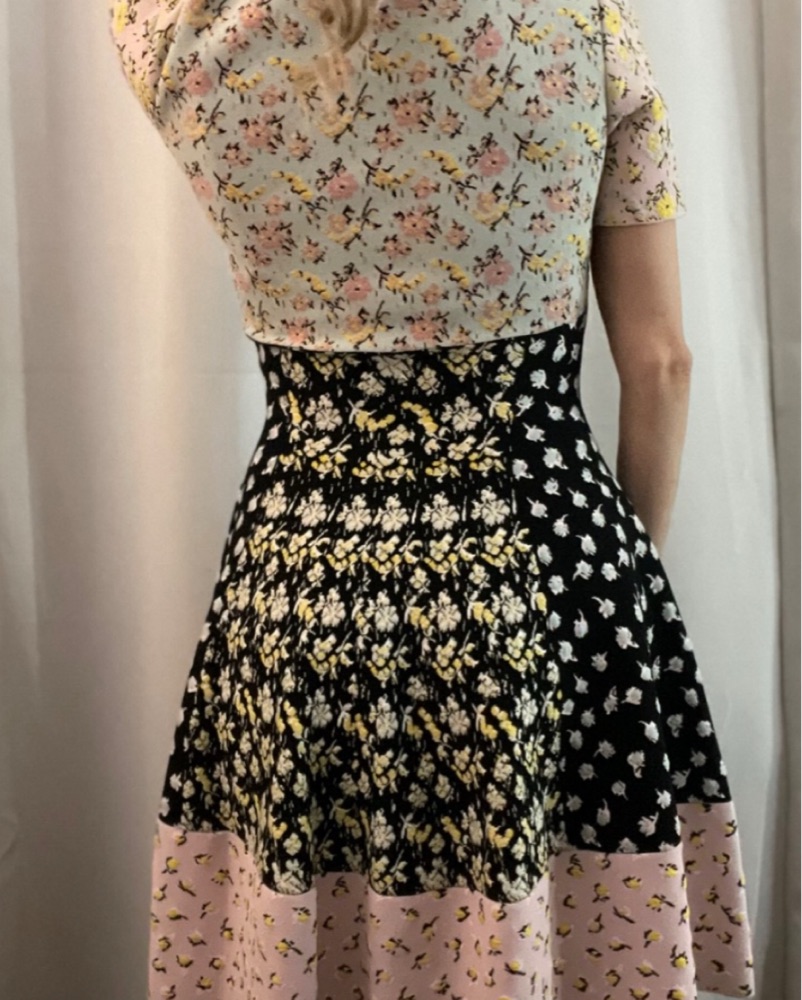 【Alexander McQueen】★floral-embroidered midi dress Alexander McQueen floral-embroidered Midi Dress | Black
