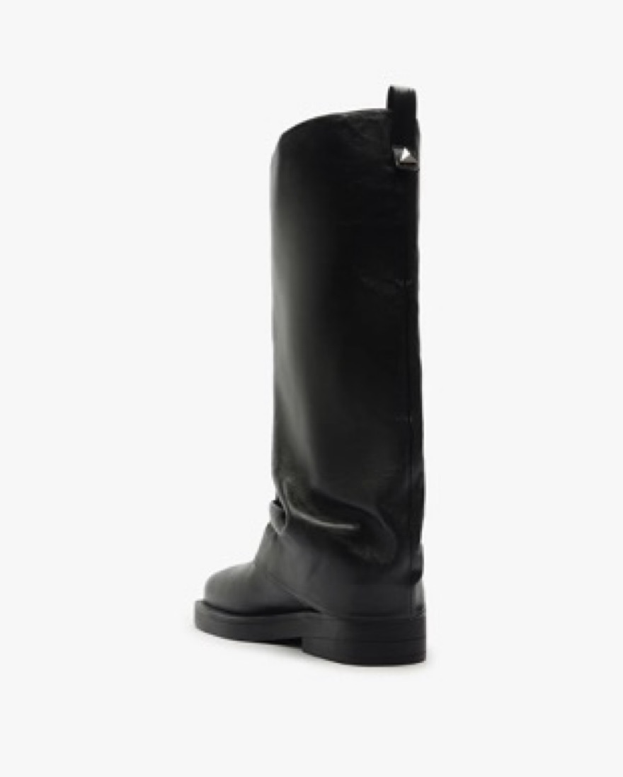 Schutz Black Boots | Pickle