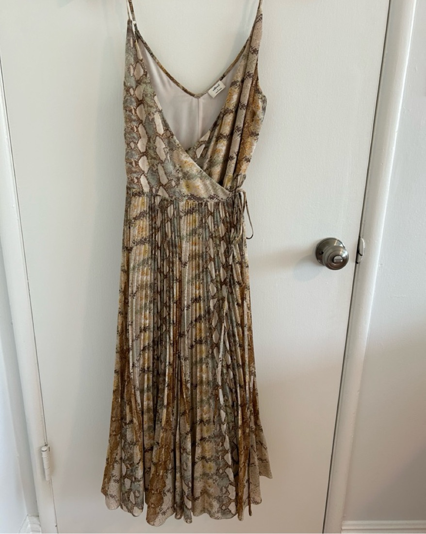 wilfred pleated dress Wilfred | Dresses | Wilfred Army Green Pleated Midi Dress