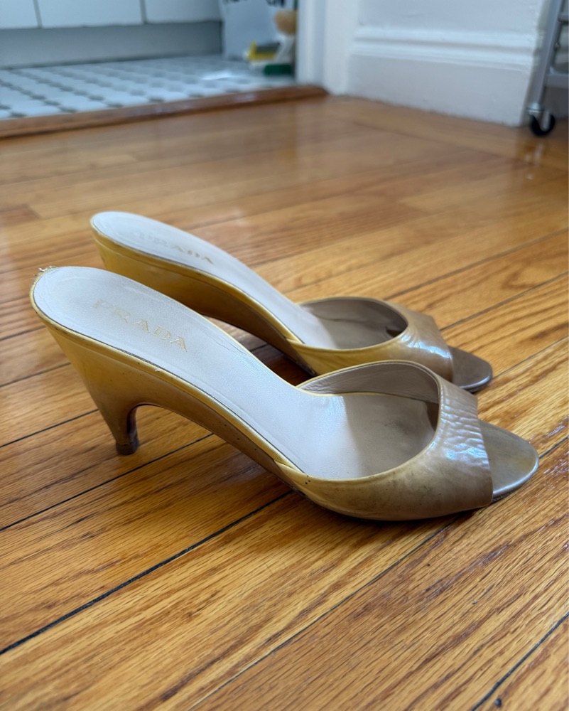 Vintage Prada Kitten Heels | Pickle
