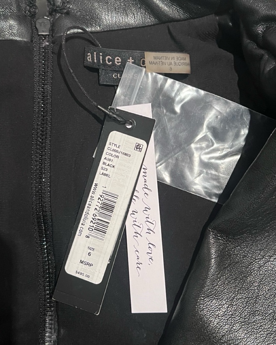 Alice+Olivia アリスアンドオリビア 革ジャン　ブラック アリスアンドオリビア（ALICE + OLIVIA）2023秋冬コレクション