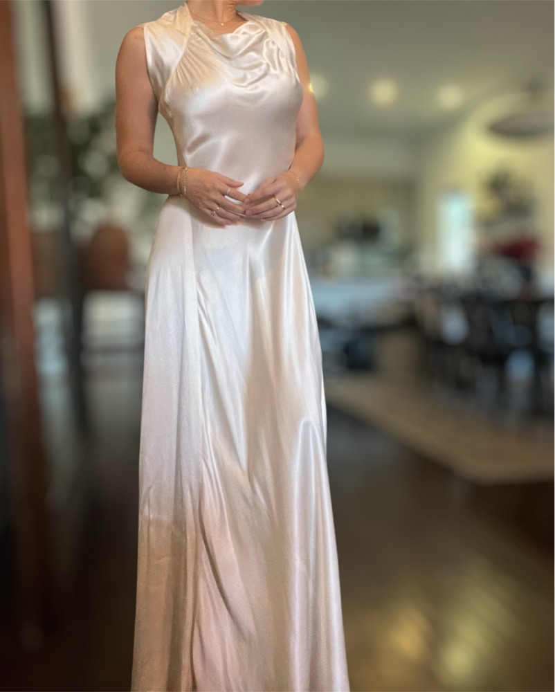 bridesmaid dress chiffon ZAPAKA Women Sage Green with Pleated Halter A Line Wedding Party Dress, Chiffon color / US6 it features practical pockets Day to night in Color:White Swan suzy perette