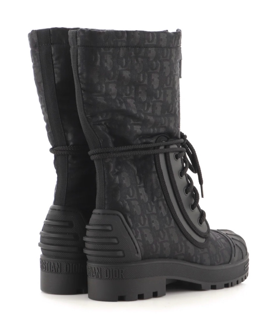 ディオールDIOR ブーツカバー 37 Christian Dior Snow Boots 37 by Christian Dior - Pickle