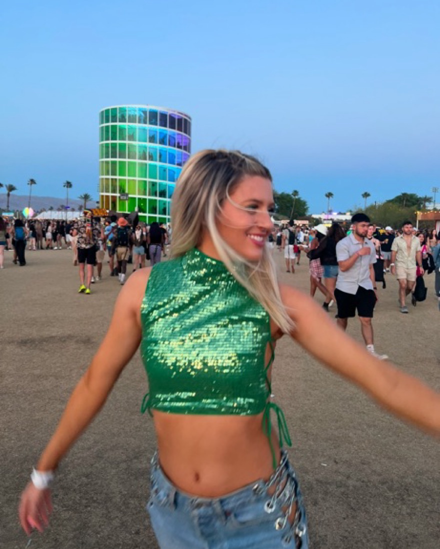 h:ours 21 Crop Top in Green | Pickle