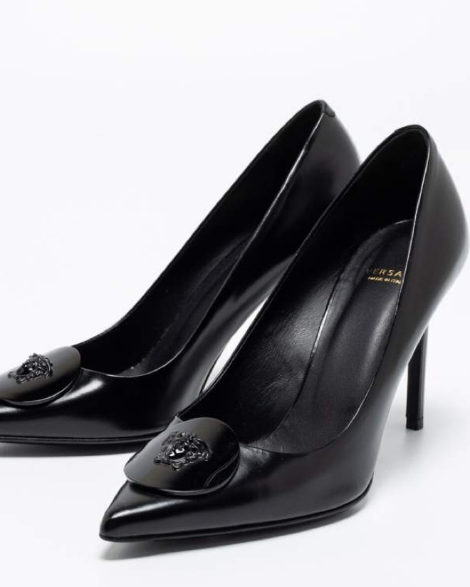 Petla BD-2 美品 Versace Black Patent Leather Medusa | 38 | Pickle