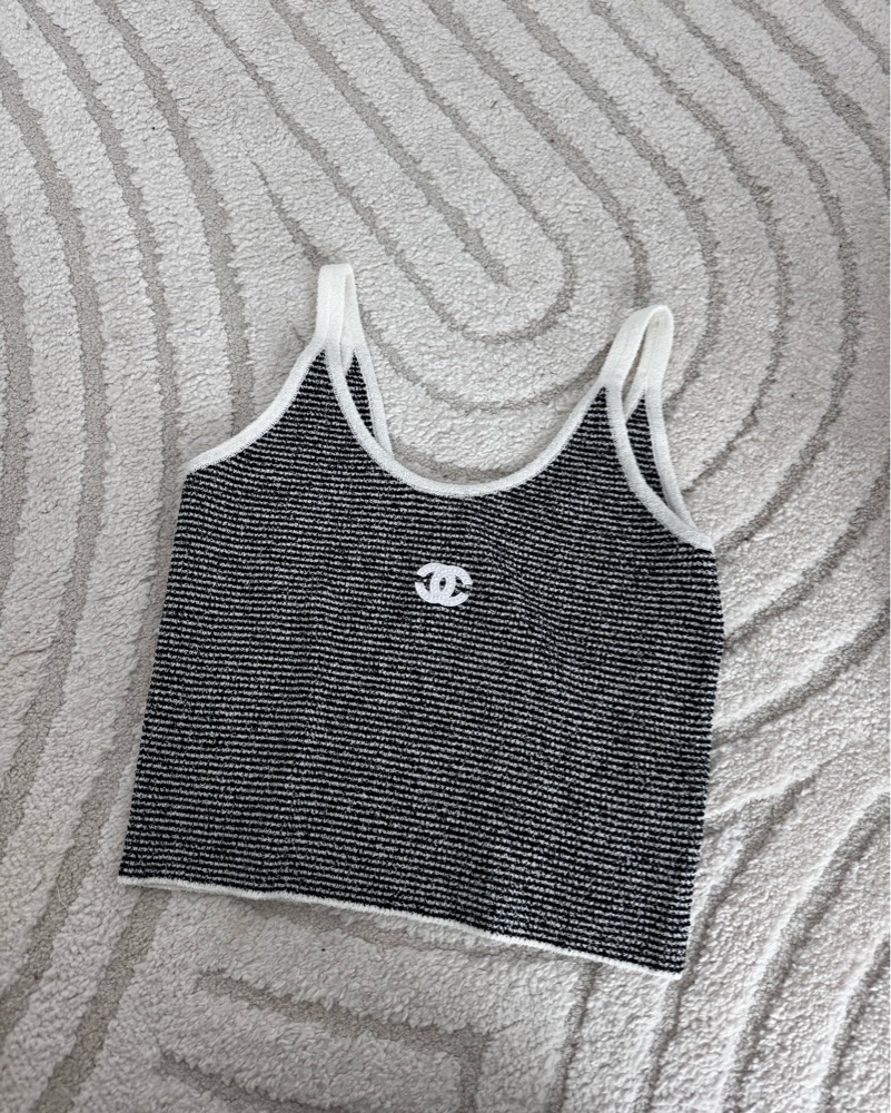 CHANEL ストライプ ニットトップス サイズ40 CHANEL(シャネル) ココマーク カーディガン トップス P74