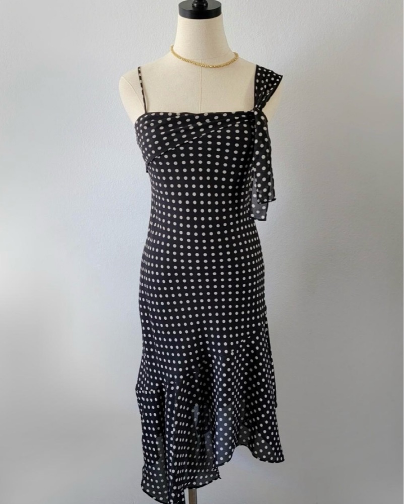 a line dresses cocktail Short Beaded Sleeveless Homecoming Dress LaDivine 9245 scalloped mary jane Zara Trafaluc Collection Black Size:20x30 Matte statuesque appearance