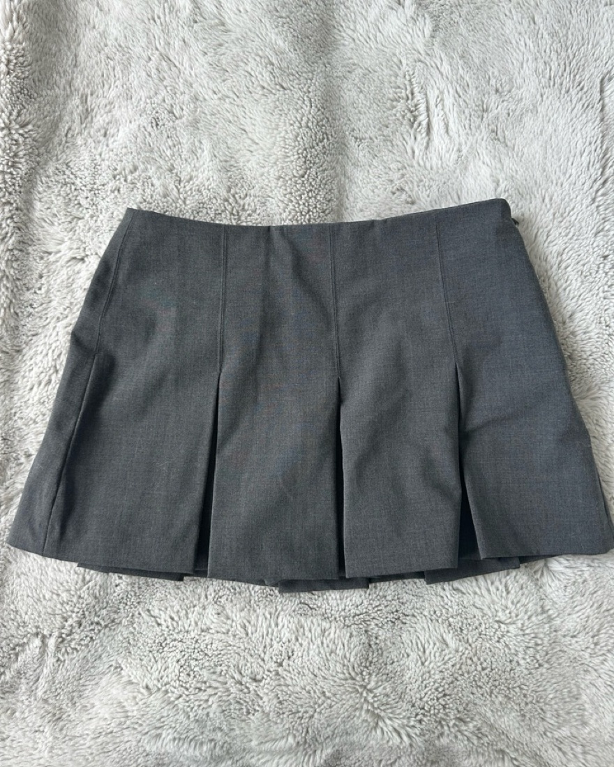 Zara Grey Pleated Skirt | Pickle