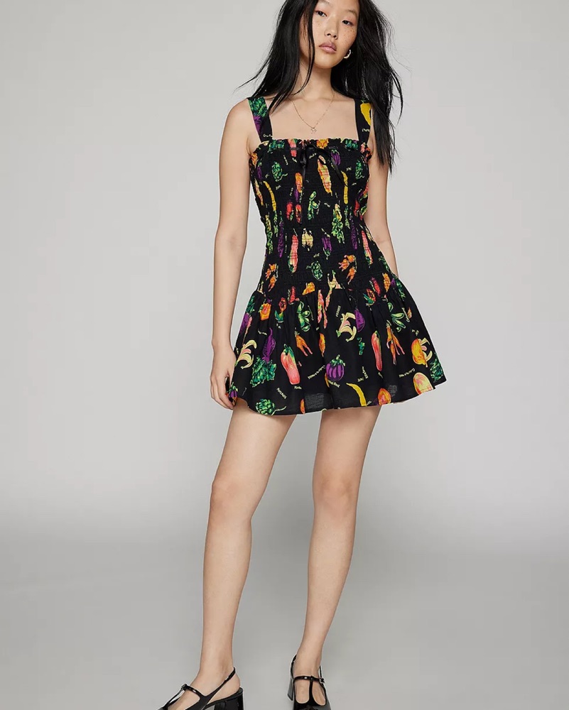 long sleeve dresses lulus Merigold dress This gorgeous woven chiffon Floral Halter Neck Sleeveless long sleeve mesh dress Fit:Standard - TALL