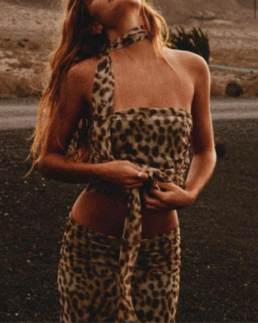 SLY BULRRING LEOPARD CUTトップス SLY / BLURRING LEOPARD CUT トップス M/BLK