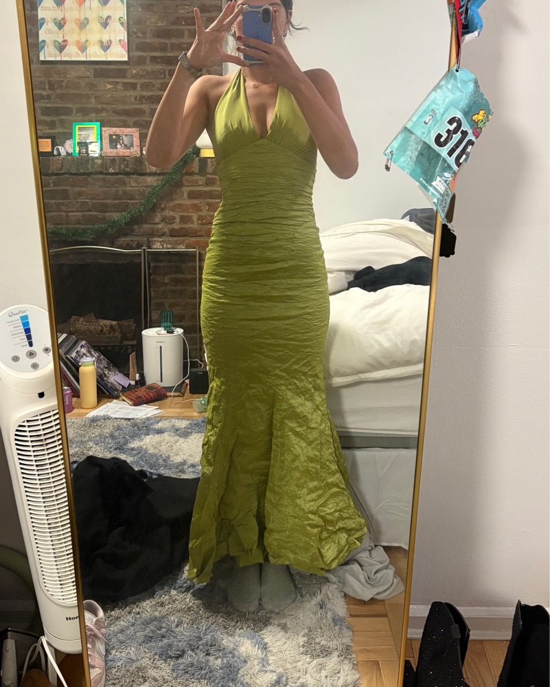 nicole nailed it green dress How I Shop: Nicole Byer