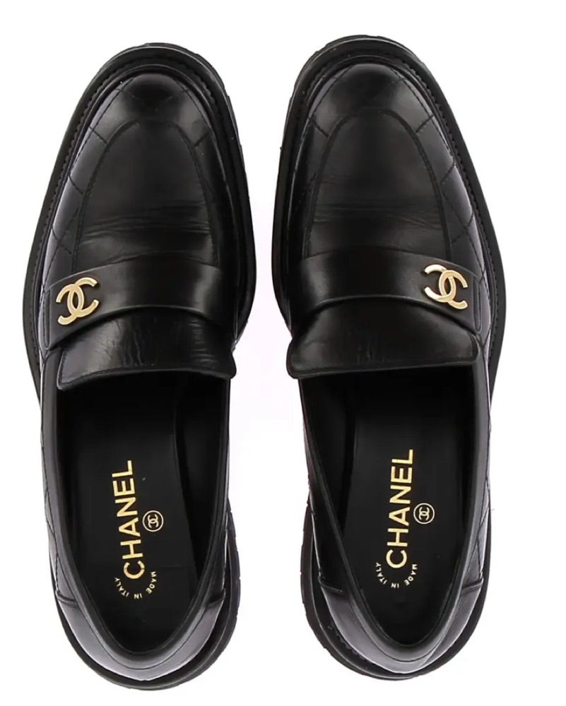 $1,800 Chanel Black Chunky Loafers by Chanel - Pickle