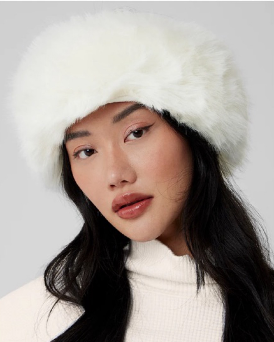 OFF WHITE カチューシャ Alo White Faux Fur Headband by Alo Yoga - Pickle