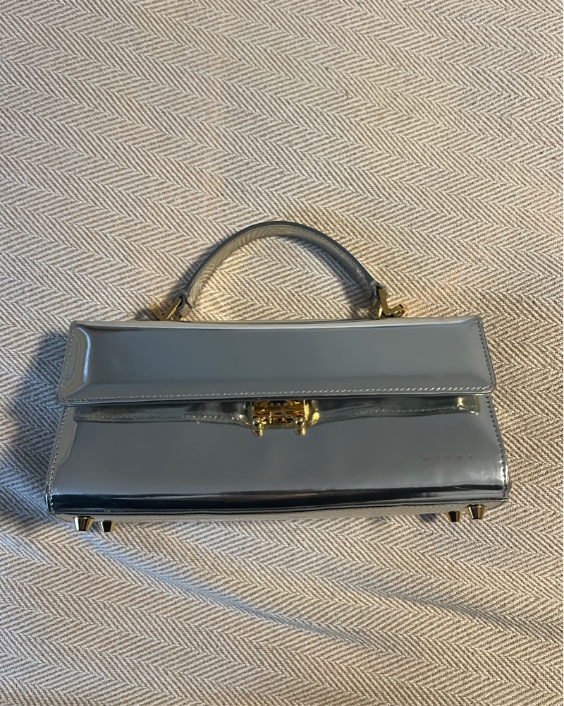★MARNI★ Medium Relativity Shoulder Bag Silver BMMP0113Q2P0 Marni Silver Medium Relativity Bag | Pickle