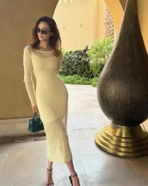 ほぼ未使用品✨【 ZARA 】ホワイトプレート7枚セット直径31.5cm 8164866b-f6db-405a-916a-