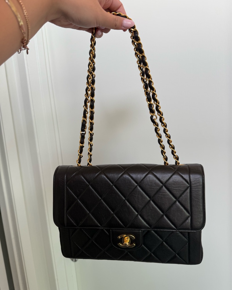 CHANELビンテージ Vintage Classic 1996 Chanel Flap Bag by Chanel - Pickle