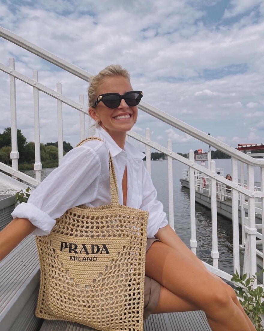 ❤️ PRADA❤️ビーチシリーズ❤️トートバッグ ❤️新品未使用❤️ Prada Raffia Tote Bag by Prada - Pickle