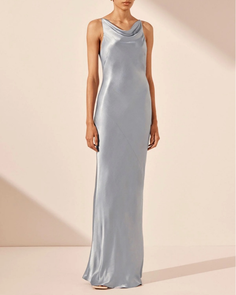 long sleeve chiffon maxi dress plus size Plus Size Pleated Chiffon Maxi Dress with Bell Sleeves and Deep V-Neck –  phoehua