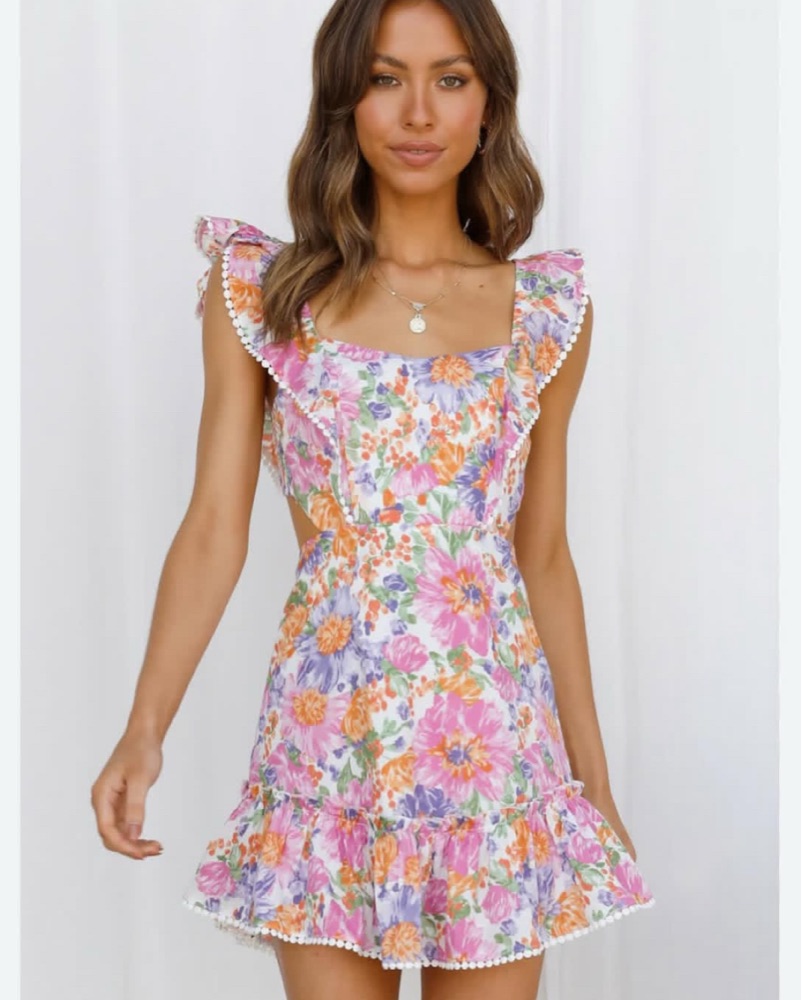 hello molly pink floral dress Floral Queen Short Sleeve Mini Dress Pink