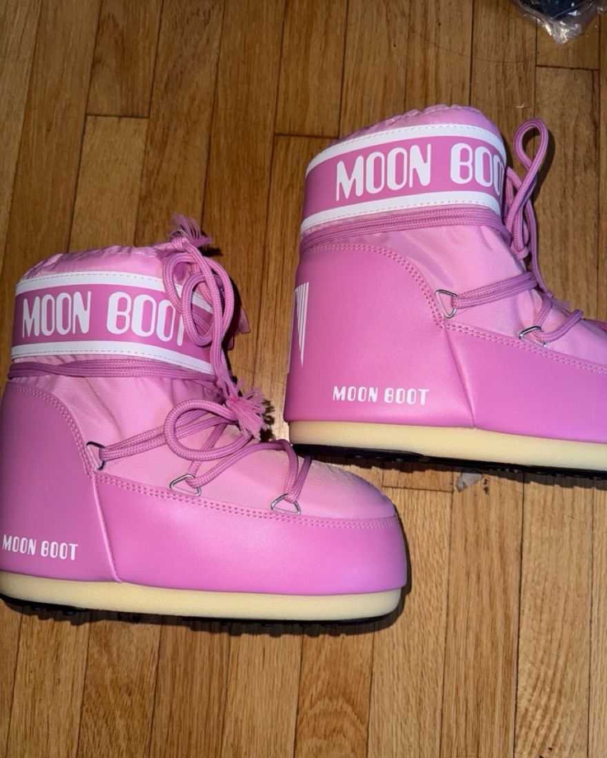 MOON BOOT ピンク EU36/38 Moon Boots Pink Low Icon 36/38 by Moon Boots - Pickle