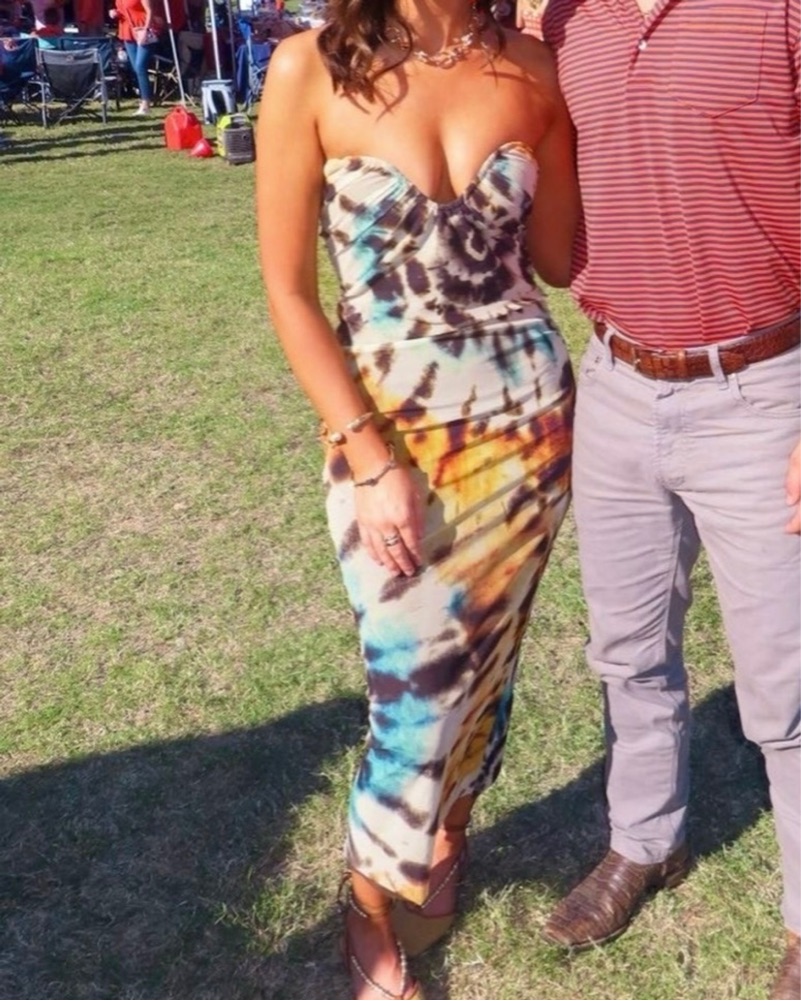 zara orange printed dress Zara Dress: Perfect for Your Vacay Style!