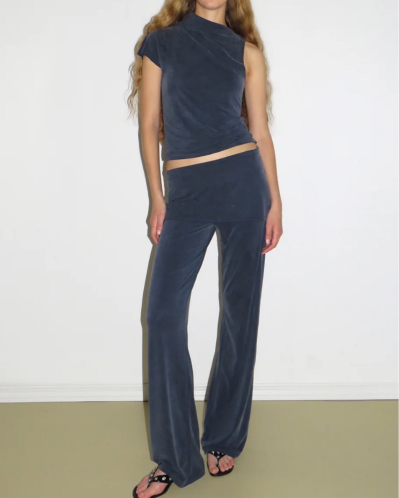 Paloma Wool Elvira And Alexia by Paloma Wool - Pickle