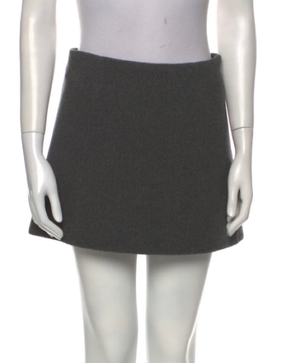 【関税&送料込】Miu Miu Dark Grey Mohair Blend Mini Skirt Miu Miu 2014 Grey Wool Mini Skirt | Pickle