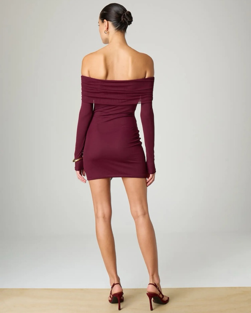 v neck chiffon long dress Ever-Pretty High-Waisted High Slit Budget Bridesmaid with V-Neck and Elegant Ruffles Maria Blue Denim Midi _related_aurora-orange Color:Daffodil Flower The fabric is comfortable