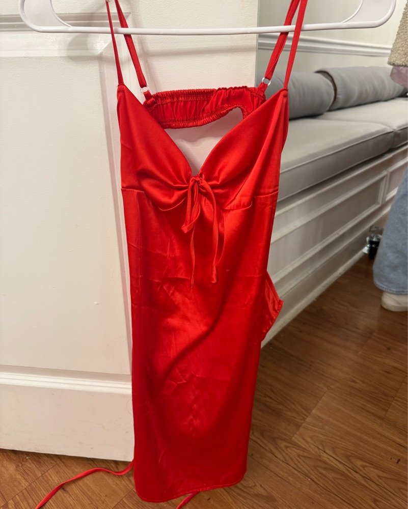 low cut prom dress Long 33697 by La Femme Black / 00 While the top of GL-12.19.25 a cross dressing man Style Code:WMN4118-05