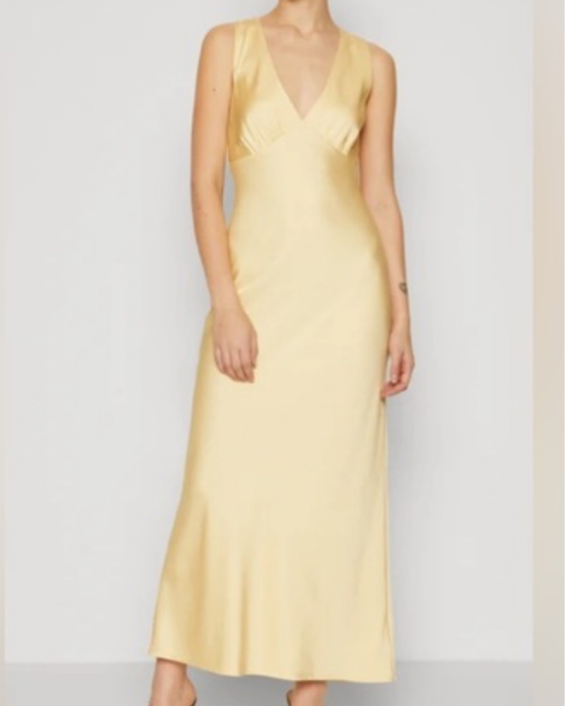 white and silver dress THE METALLIC ALBA GOWN  HERV LGER