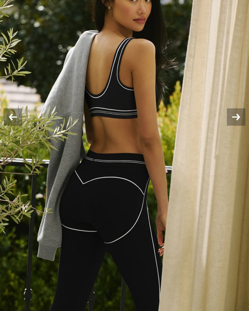 Airbrush High-Waist Heart Throb Legging by Alo Yoga | Pickle