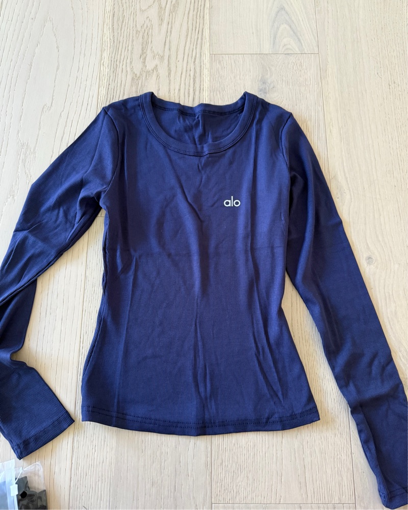 Alo Yoga Navy Blue Ribbed Workout Top by Alo Yoga - Pickle