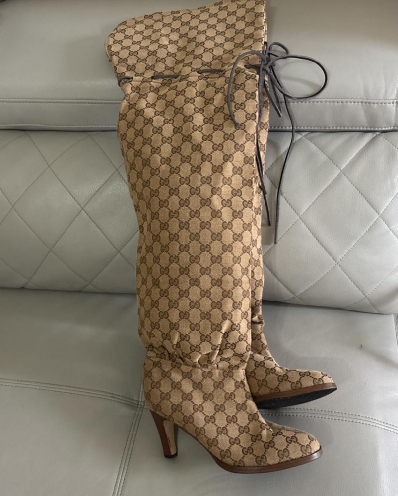 m*o様 【GUCCI】お値下げ不可　ロングブーツ　35 1/2 Slouchy Gucci Boots by Gucci - Pickle