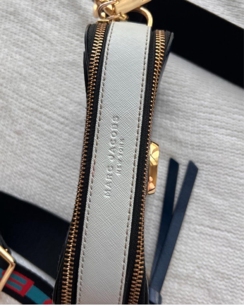Navy and Gold Marc Jacobs Crossbody Bag by Marc jacobs - Pickle