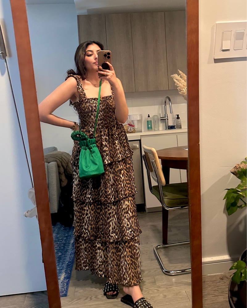 ワンピース GANNI LEOPARD PRINT LONG DRESS Leopard Leopard Cotton Poplin V-neck Maxi Dress | GANNI US