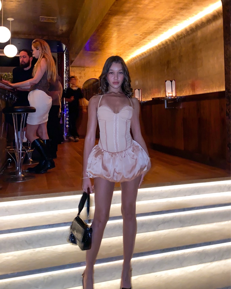 outcast pink dress Frida Mini Hot Designed with a plunging neckline Outcast PERSEPHONE MINI DRESS BABY