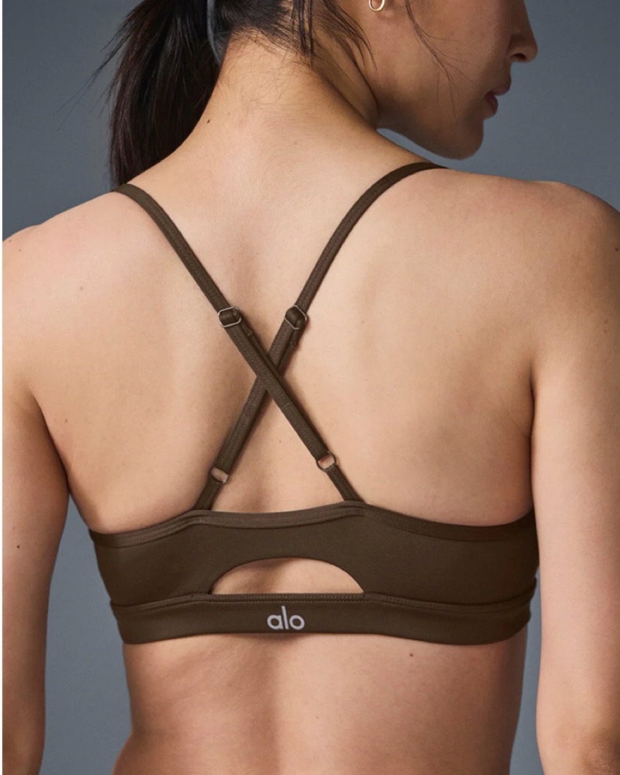 Alo Set In Espresso by Alo Yoga - Pickle