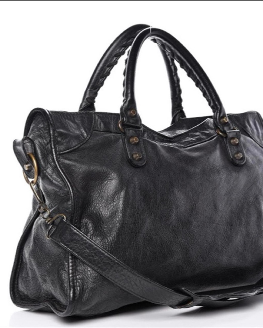 BALENCIAGA ブラック レザー ケース Balenciaga Black Leather Medium City Bag by Balenciaga - Pickle