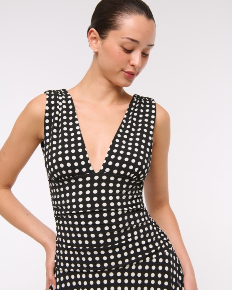 floaty plunge midi dress abercrombie Abercrombie & Fitch Abercrombie & Fitch Women's Floaty Plunge Midi Dress |  Women's Dresses & Jumpsuits