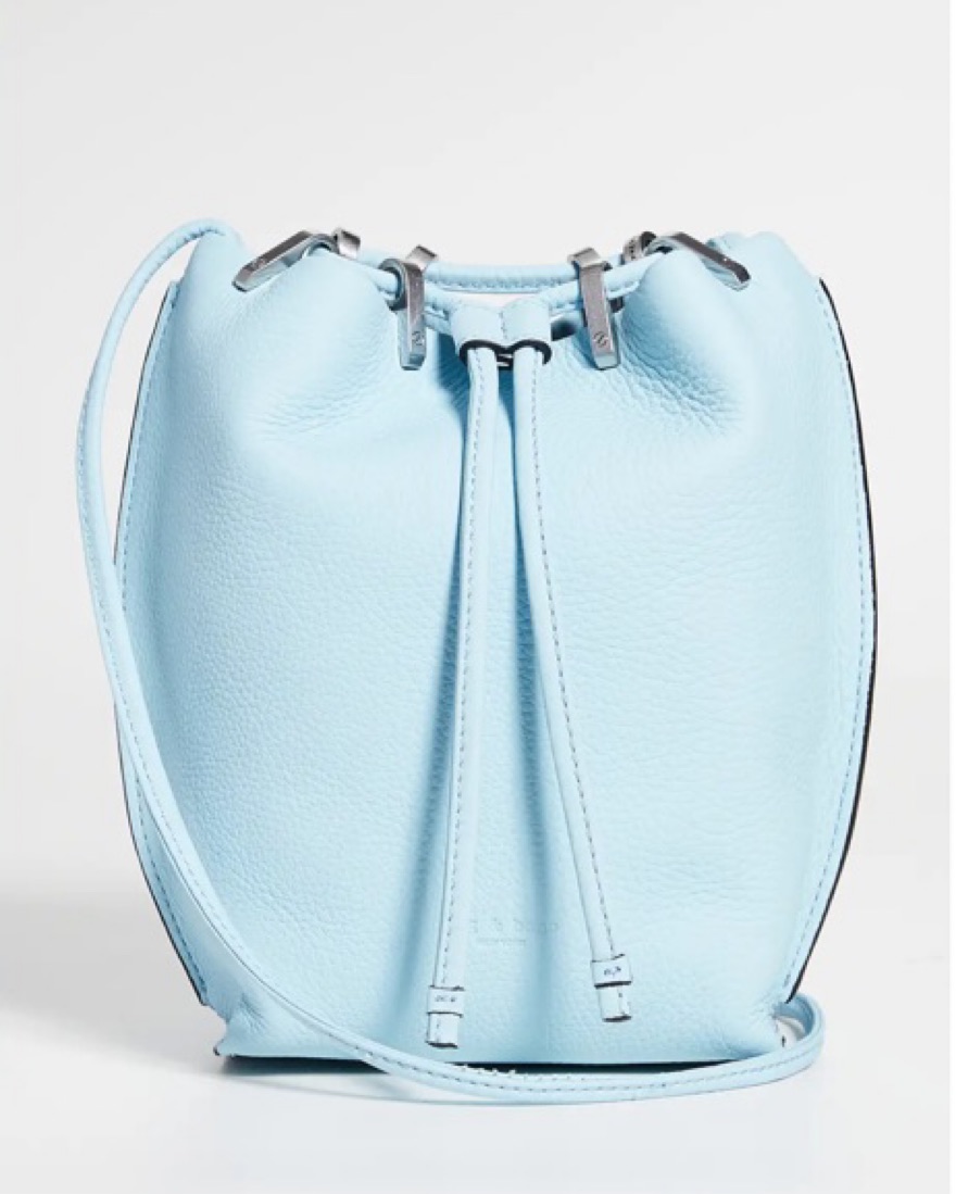 flest tile light blueボディバッグ AZUL BY MOUSSY ショルダーバッグ バッグ ロゴエンボスボディ