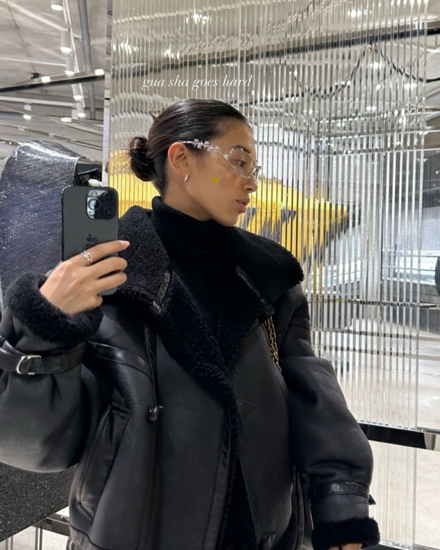 Zara Long selling Black Moto Jacket with Faux Shearling Fur and Vegan Leather size XS