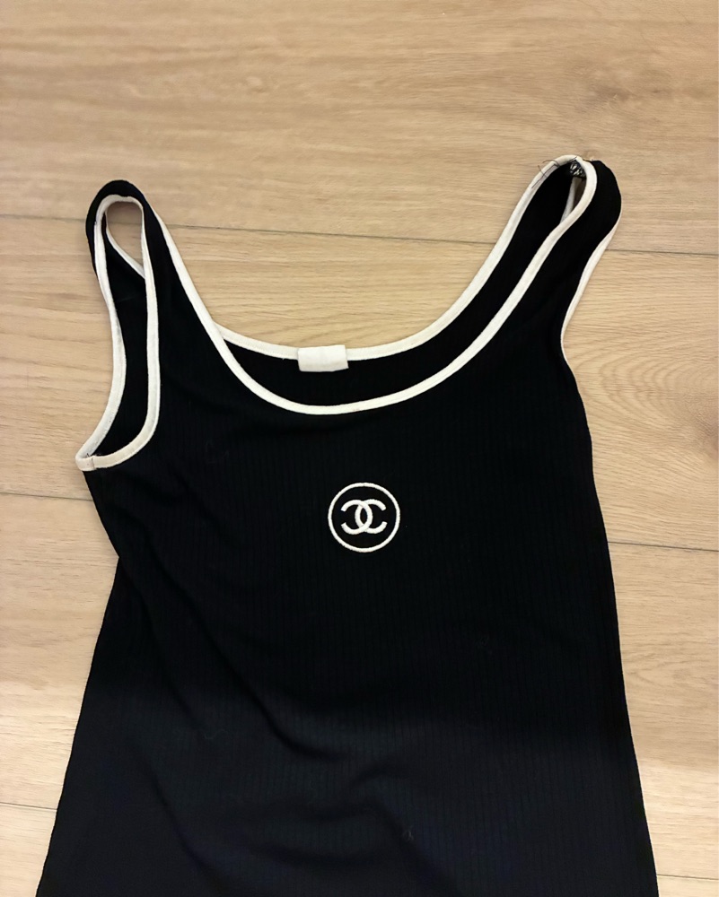 Elegant Chanel Tank Top by Chanel - Pickle