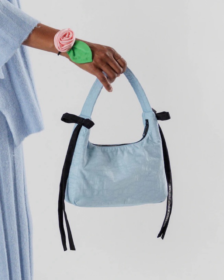 Sandy Liang x Baggu Blue Bow Bag by Sandy Liang - Pickle