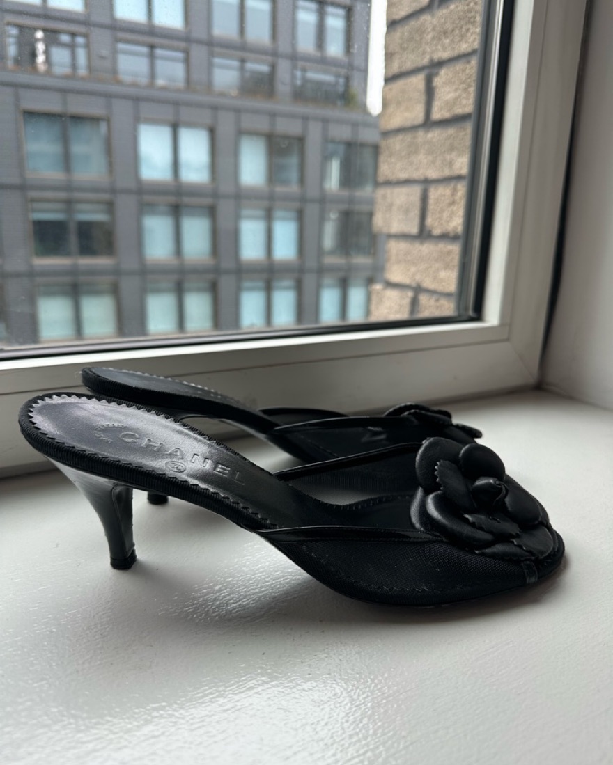 シャネル　レザーカメリア　メッシュミュール　36 23-23.5 Women 6.0US Chanel Leather Camellia Mesh Mules 36 23 | eBay